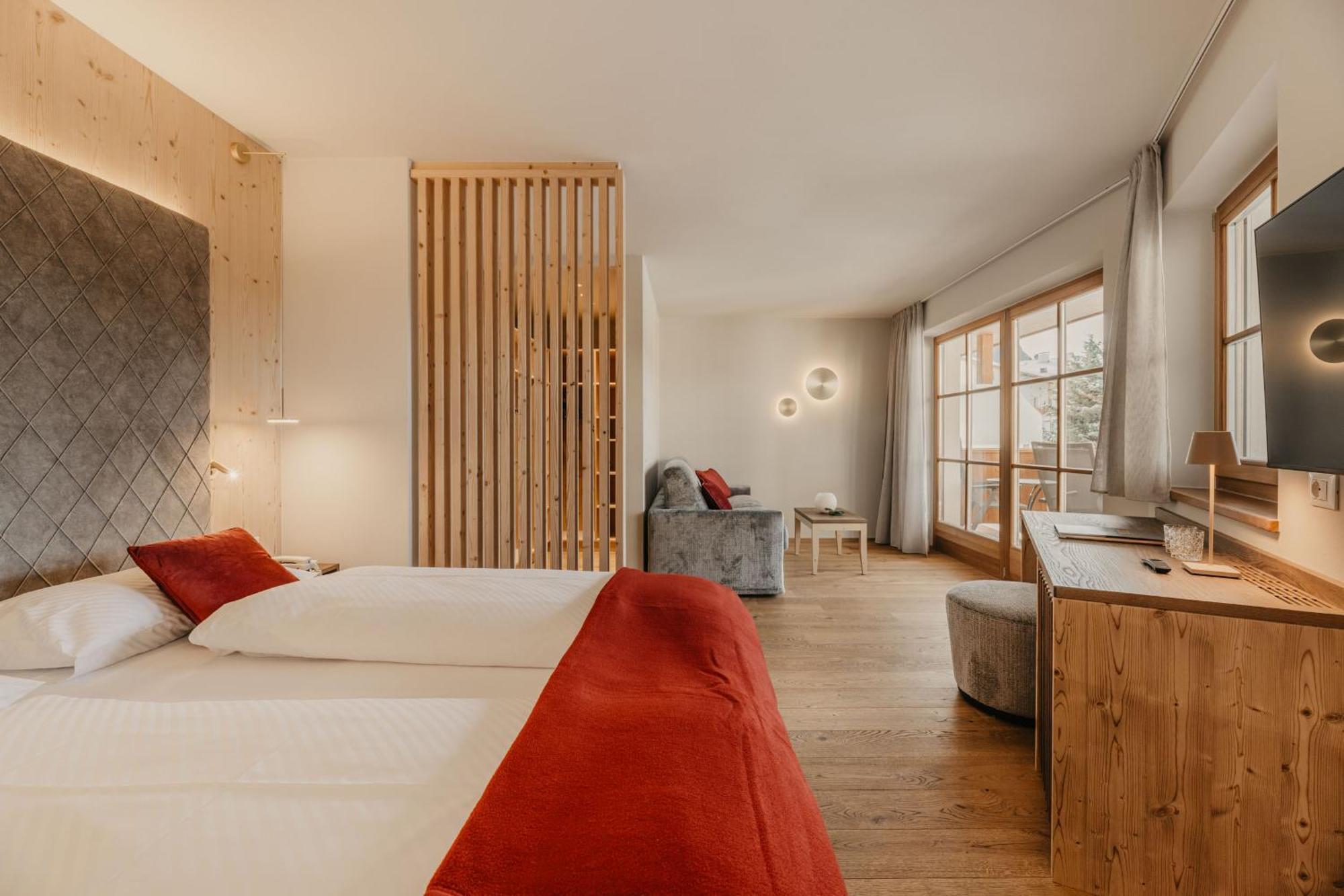 Hotel Castel Oswald Von Wolkenstein Castelrotto Eksteriør bilde