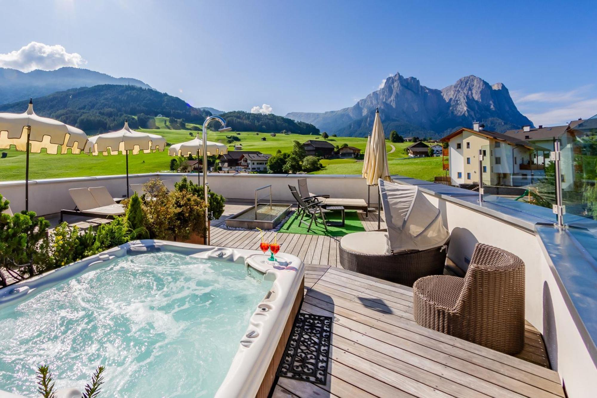 Hotel Castel Oswald Von Wolkenstein Castelrotto Eksteriør bilde