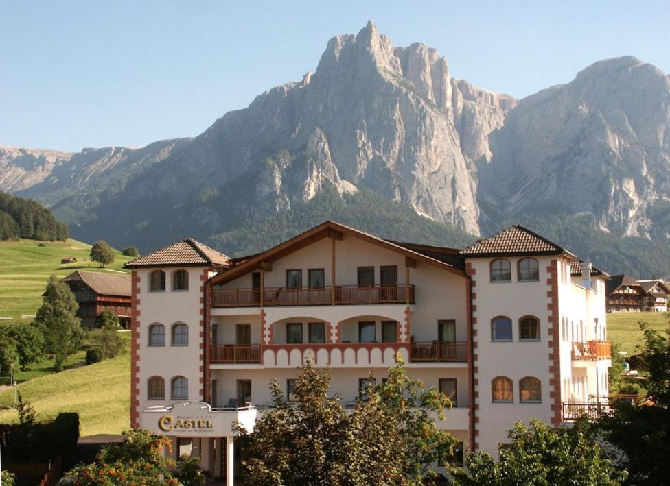 Hotel Castel Oswald Von Wolkenstein Castelrotto Eksteriør bilde
